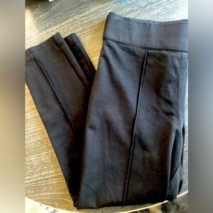 Tahari Arthur Levine Pull On Dress Pant / Front Seam Pull On Pant size 12P